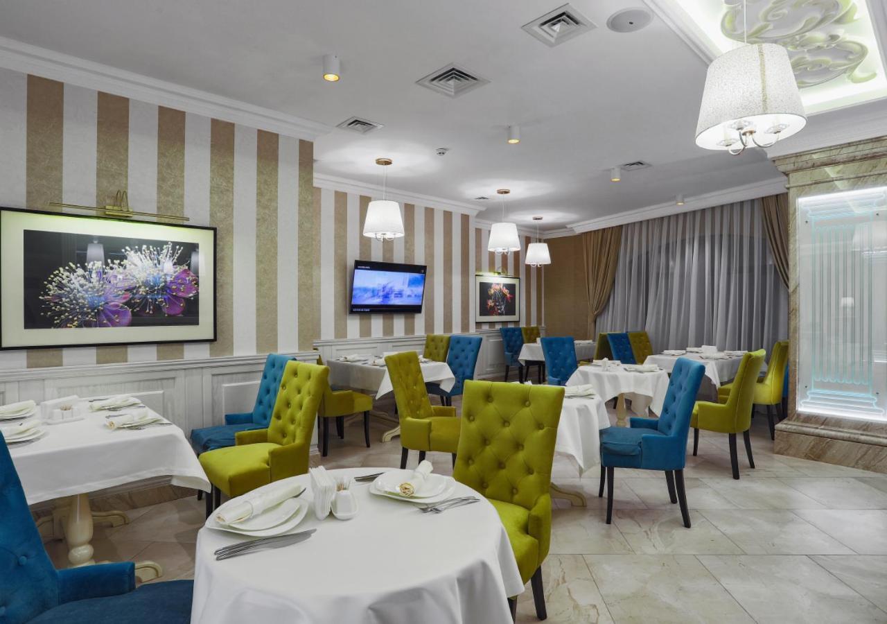 Hotel Fenix Town à Vinnytsia Extérieur photo