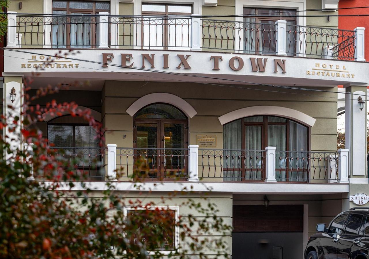 Hotel Fenix Town à Vinnytsia Extérieur photo